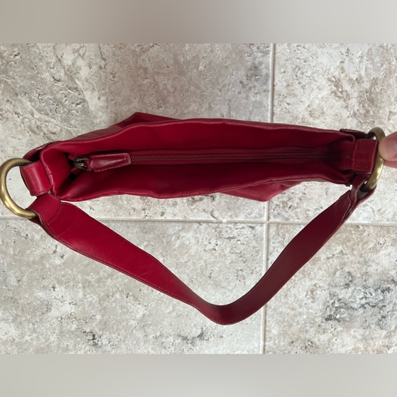 Tosca Blu Red Leather Handle Shoulder Bag Purse with Brass Accents - Picture 6 of 11